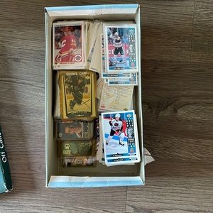 Box of miscellaneous hockey cards